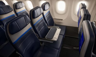 United Airlines to charge more for an empty middle seat