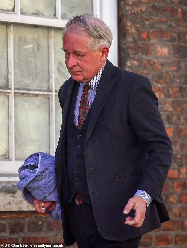 Humphrey Smith (pictured), the notoriously strict brewery boss who banned mobile phones, music and bad language from his pubs, has reportedly died aged 81