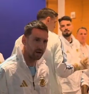 Messi told his players to 'relax and forget everything'