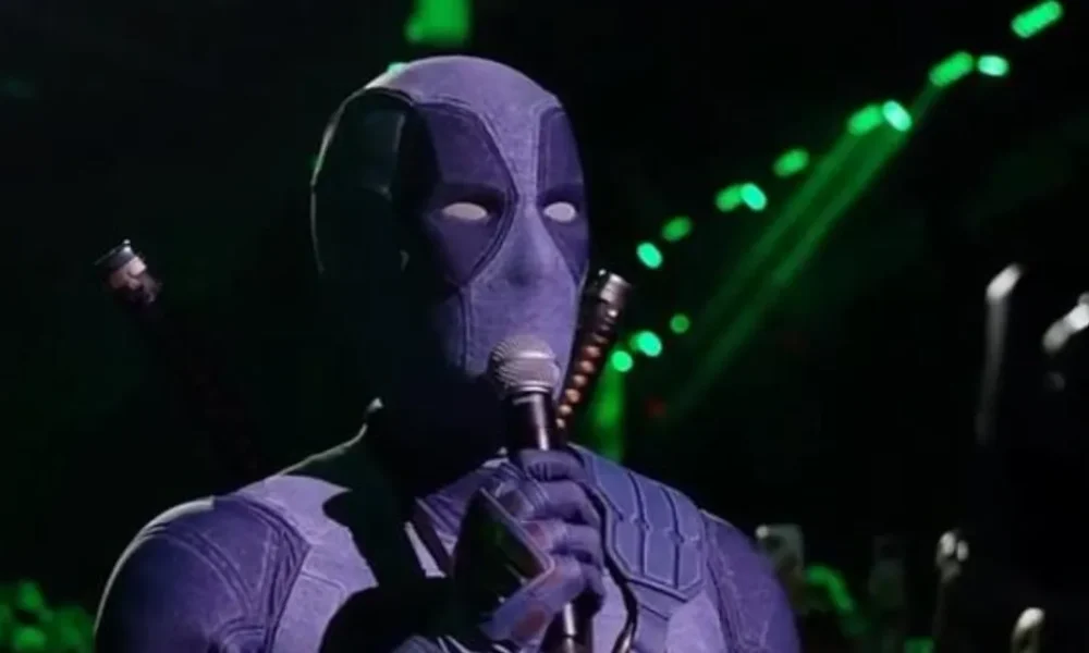 Ryan Reynolds crashes Comic-Con as Deadpool but fans missed the obvious joke