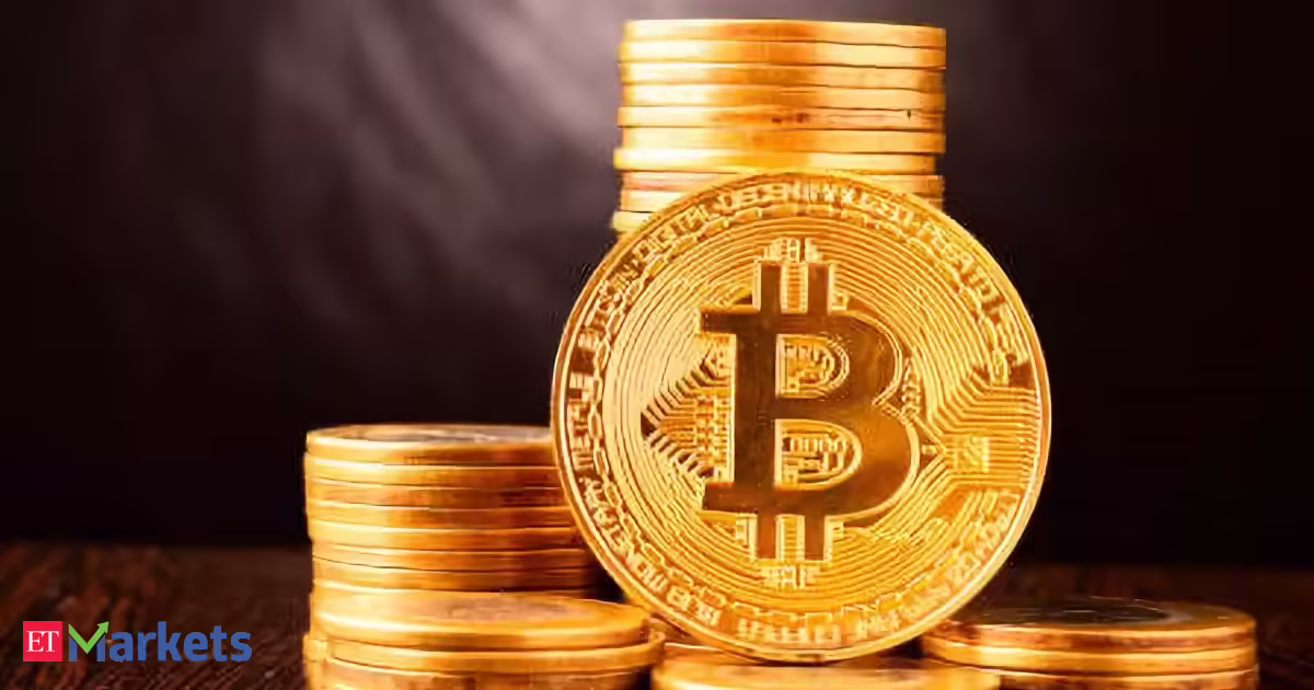 Bitcoin trades near $62,000; inflation, geopolitical risks remain key market drivers