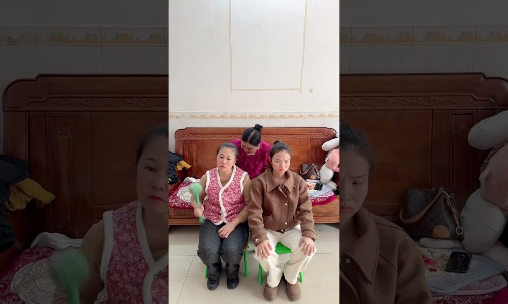 Grandma is jealous. Compare financial resources with daughter-in-law#Funny videos of mothe