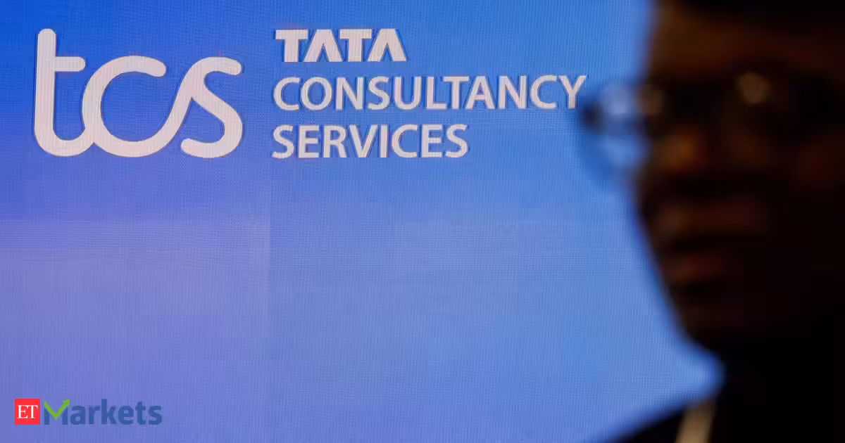 TCS shares dip 2% ahead of Q1 earnings today. What can shareholders expect?