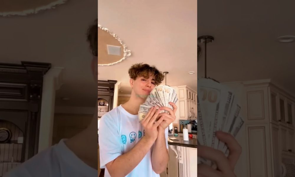 $1,000 Prop Money Prank on My Mom: Her Priceless Reaction!