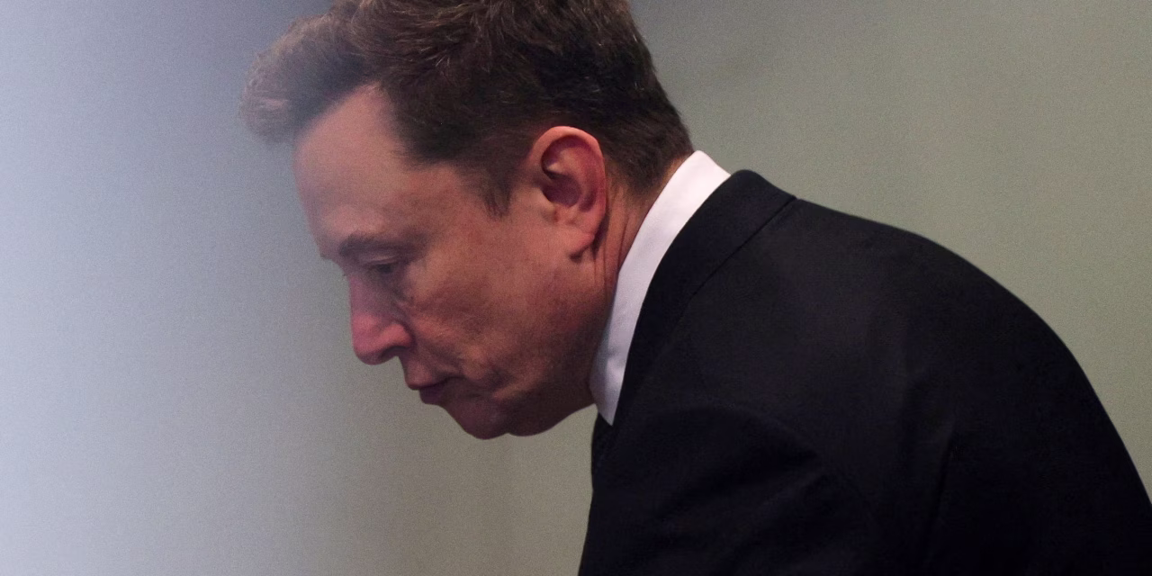SpaceX Stock Closes at New Low