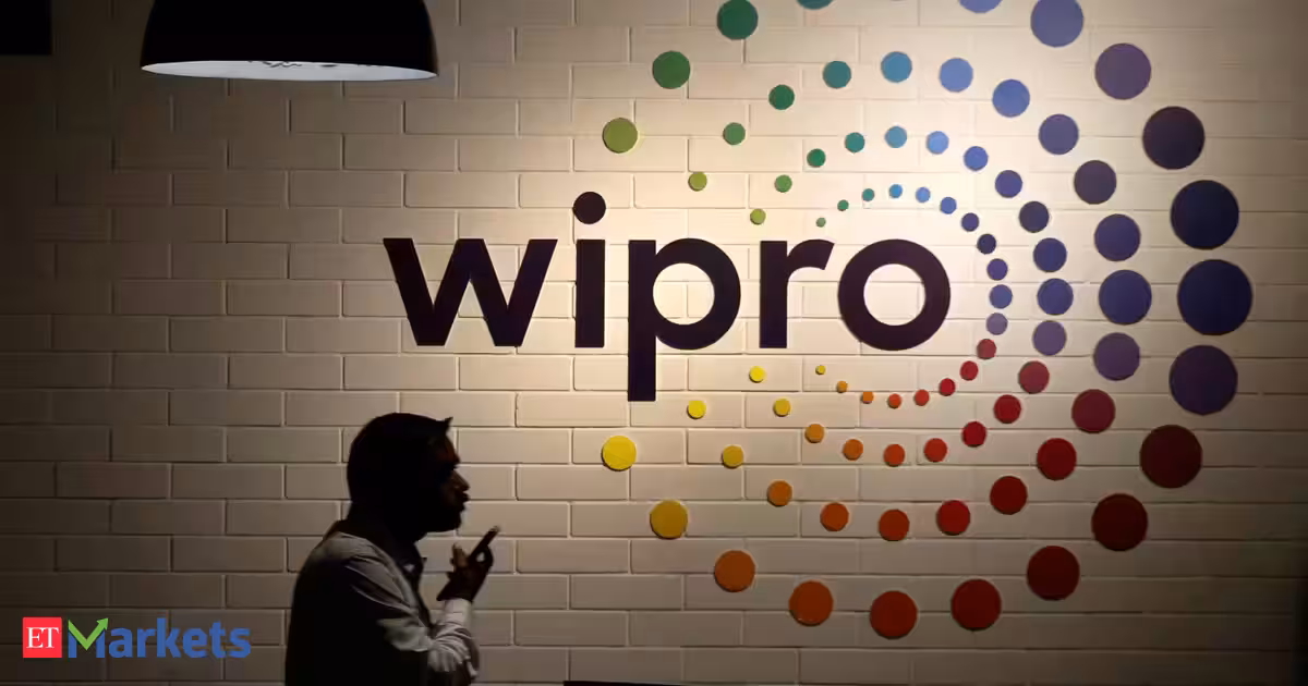 Wipro's strong deal wins offset by weak revenue and margin decline
