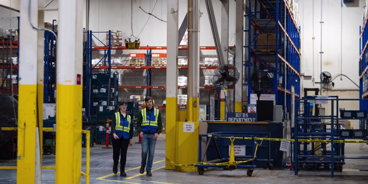 Canadian Factory Sales Rise 1.3% to Record in May