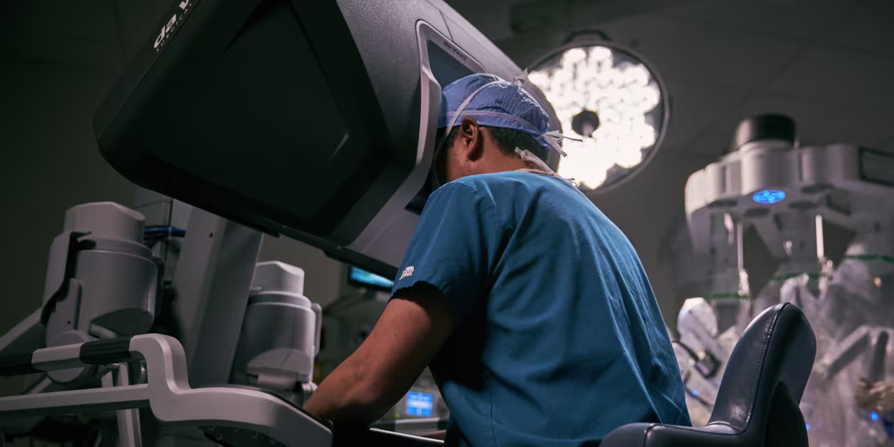 Why This Surgical Robot Stock Is Still a Buy During Its Worst Day in 4 Years