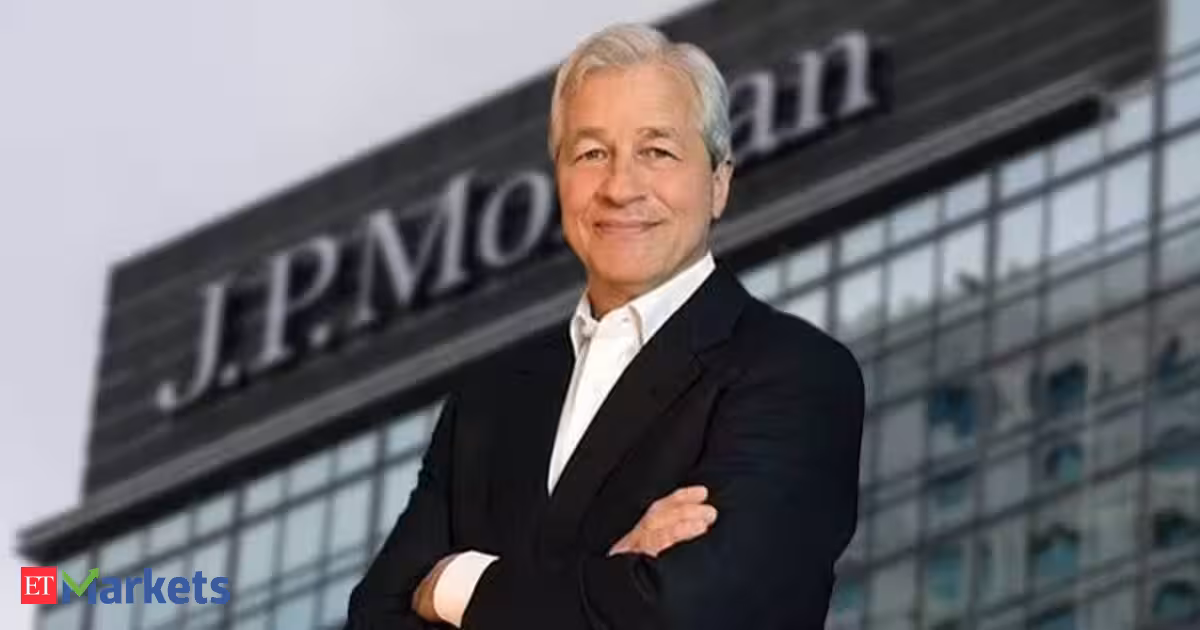Bigger crash ahead? JPMorgan CEO Dimon says he won't buy stocks at current prices, says markets underestimating risks