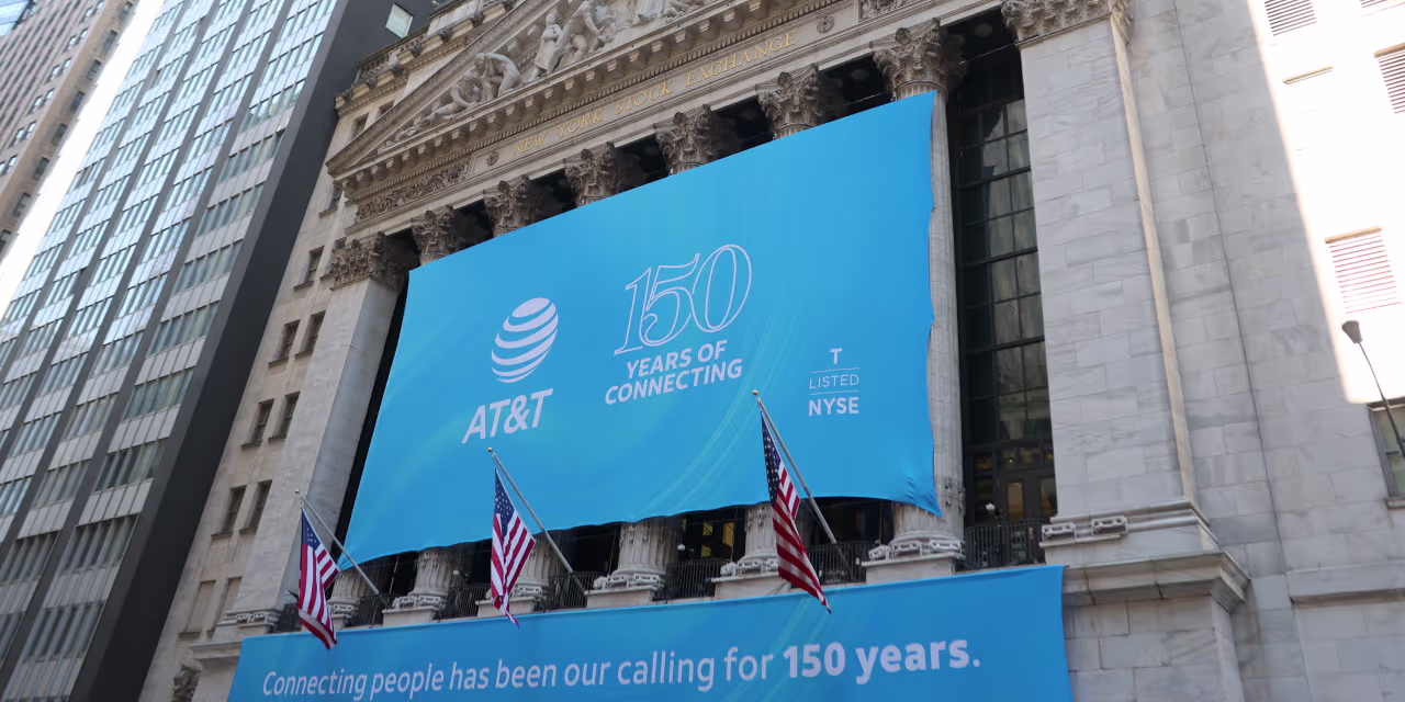 AT&T Stock Rises as Earnings Help Ease SpaceX Fears
