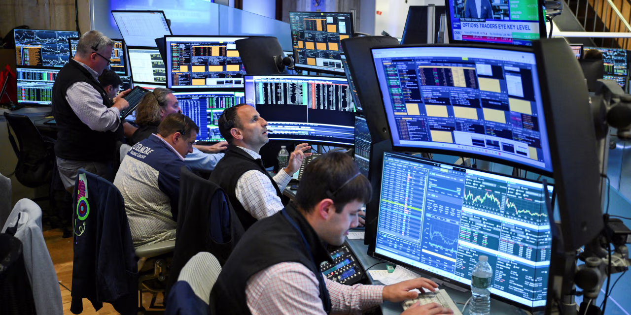 U.S. Stocks Stabilize as Oil Retreats on Peace Talk Hopes