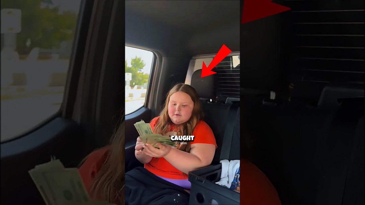 She Took Her Mom's Money (@amelia_vlaz)