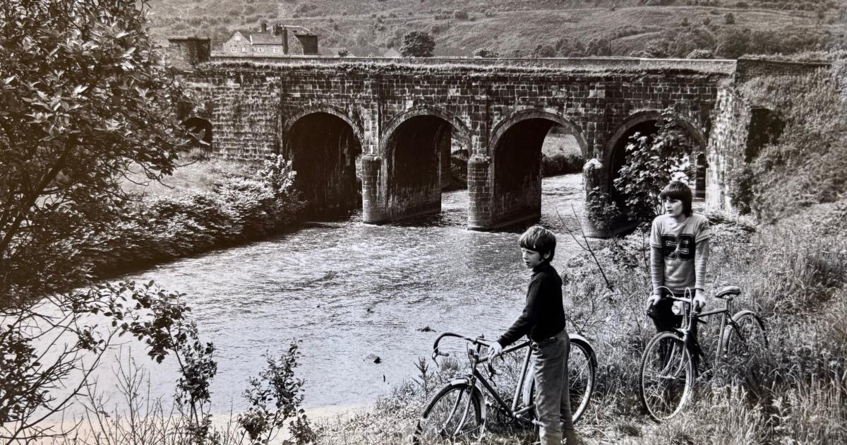 Historic stretch of Little Lever canal reopens with guided walk