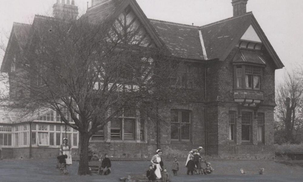 Old photos offer snapshot of York's forgotten past