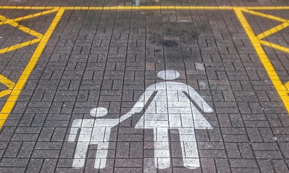 Can Blue Badge holders park in parent and child spaces?
