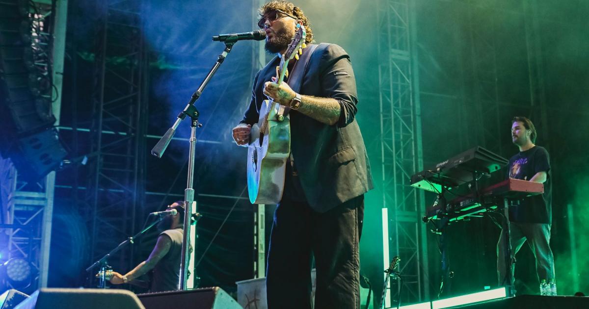 X Factor winner James Arthur returns to Scarborough stage