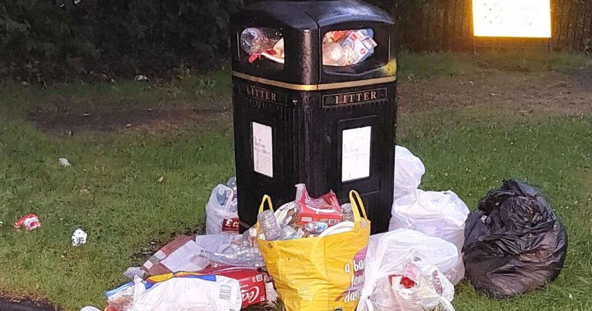 Bins reported 'overflowing with rubbish' at Crompton Lodge