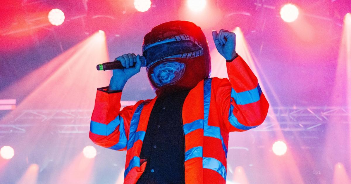 Super Furry Animals wow York with brilliant comeback show