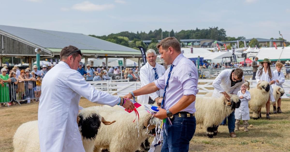 Great Yorkshire Show day two sees temperatures rise