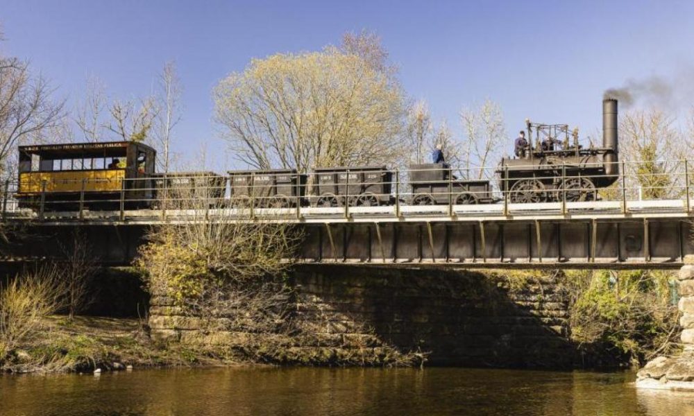 Replica Locomotion No.1 steam rides to start at Darlington