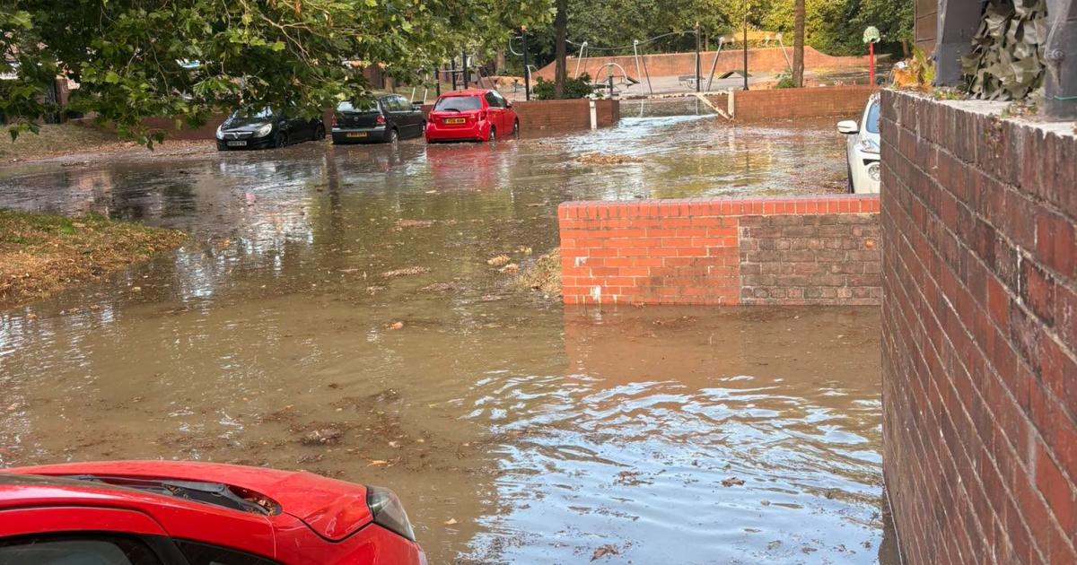 Burst water pipe in Leeman Road - low pressure and flooding