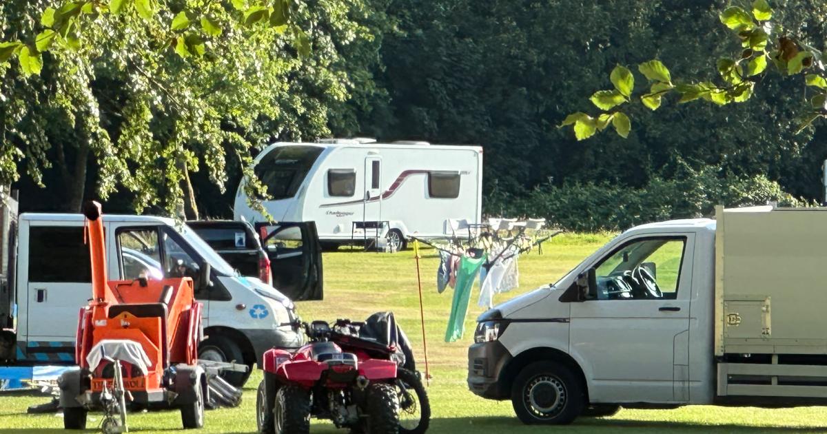 Travellers set up camp on Moss Bank Park over weekend in Bolton