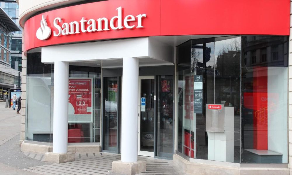 Santander customers told to check banking app as service axed
