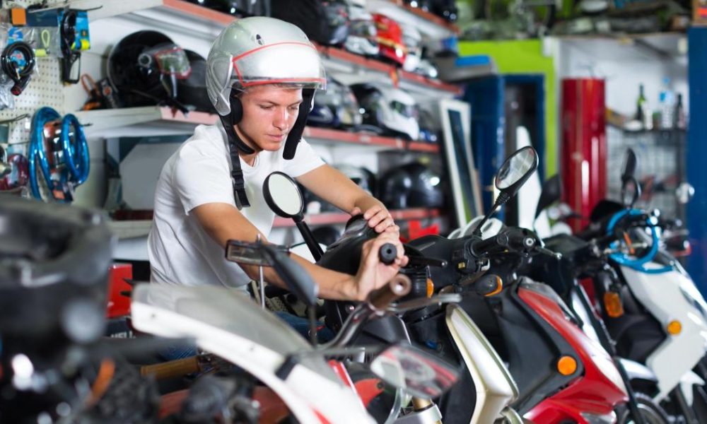 UK motorbike retailer closes after entering administration