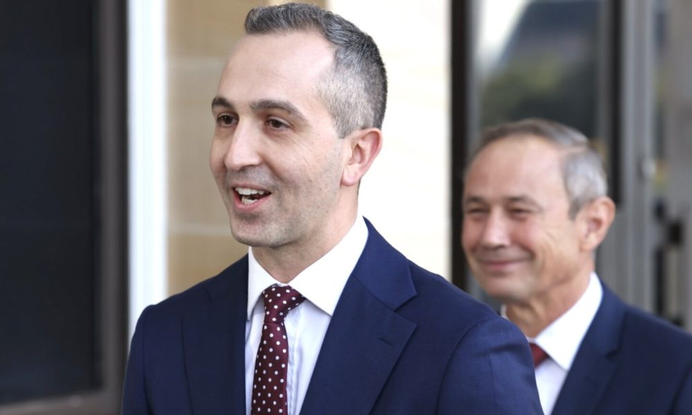 Cook announces new minister, cabinet secretary