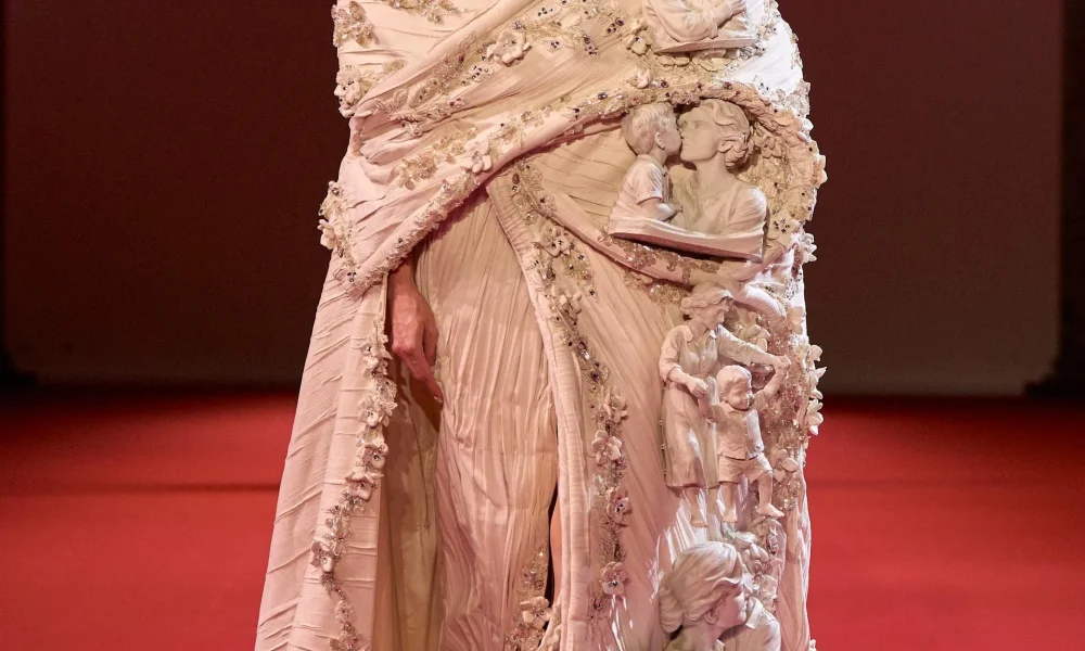 4 Manish Malhotra Debuts Fall 2026 Maa Collection At Paris Haute Couture Week