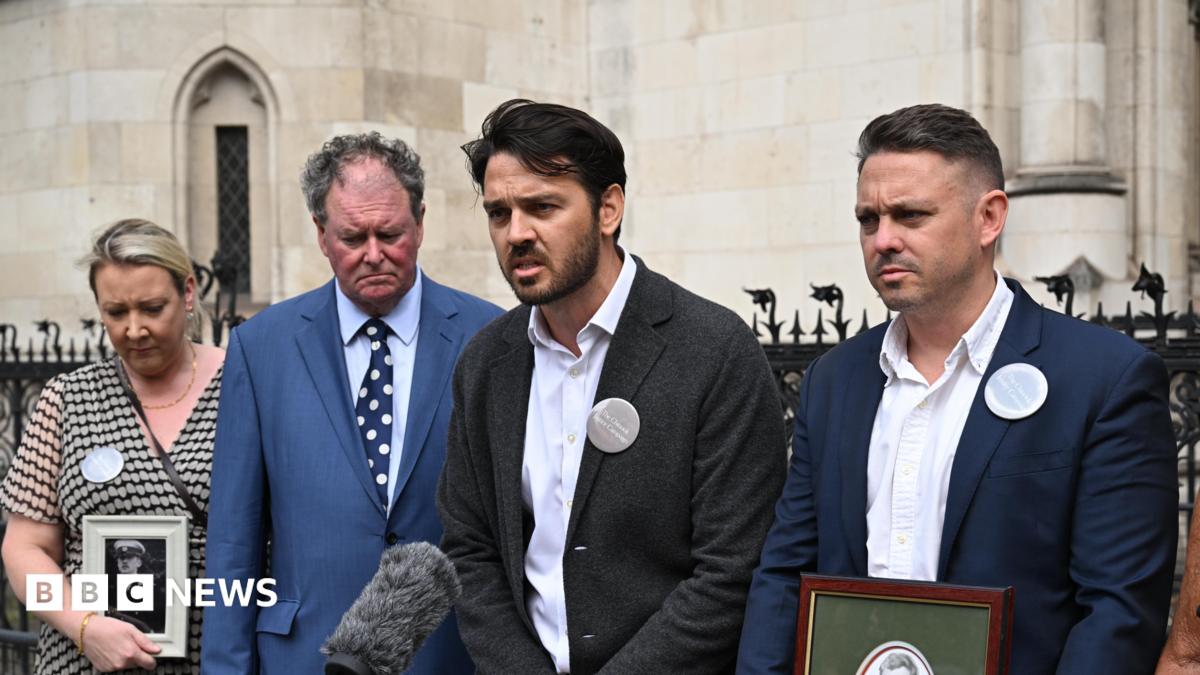 Andy Tobias speaking as families from the Chinook Justice Campaign outside the Royal Courts of Justice, central London, ahead of a hearing which will determine whether the families can proceed with a Judicial Review. The families of the victims are calling for a judge-led, public inquiry into the 1994 RAF Chinook helicopter disaster and for all the files - some of which have been sealed for 100 years - to be released.