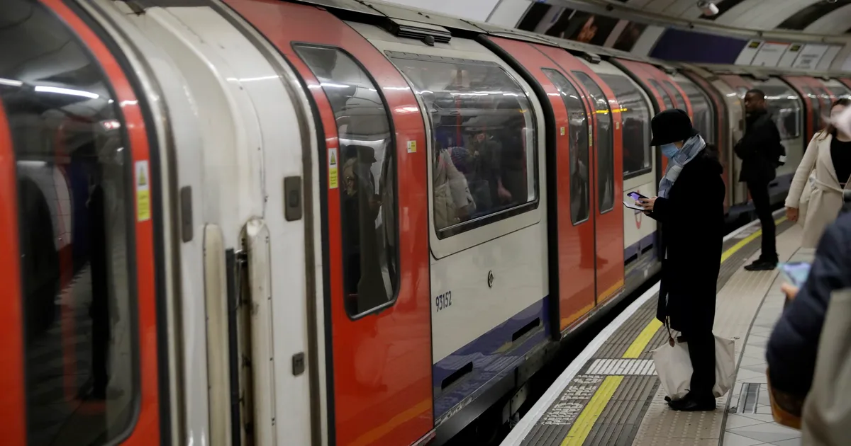 Travellers Are Learning Why The London Underground Is Always So Warm Hot