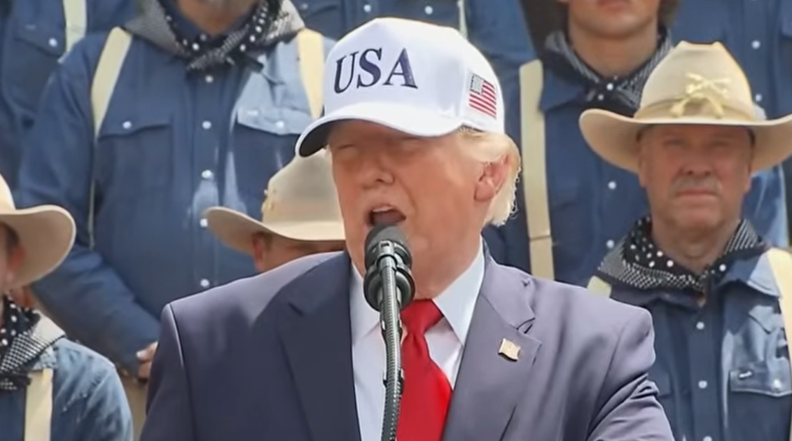 Trump Bizarrely Blames Vandals For Algae In Reflecting Pool