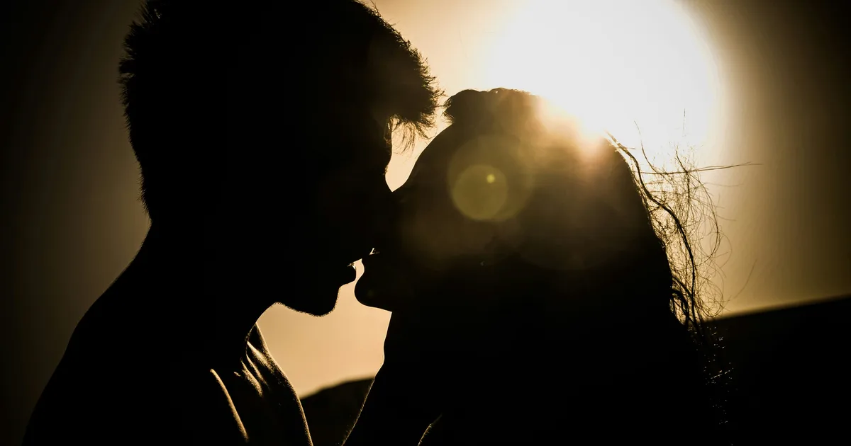 5 Health Benefits That Come From Kissing