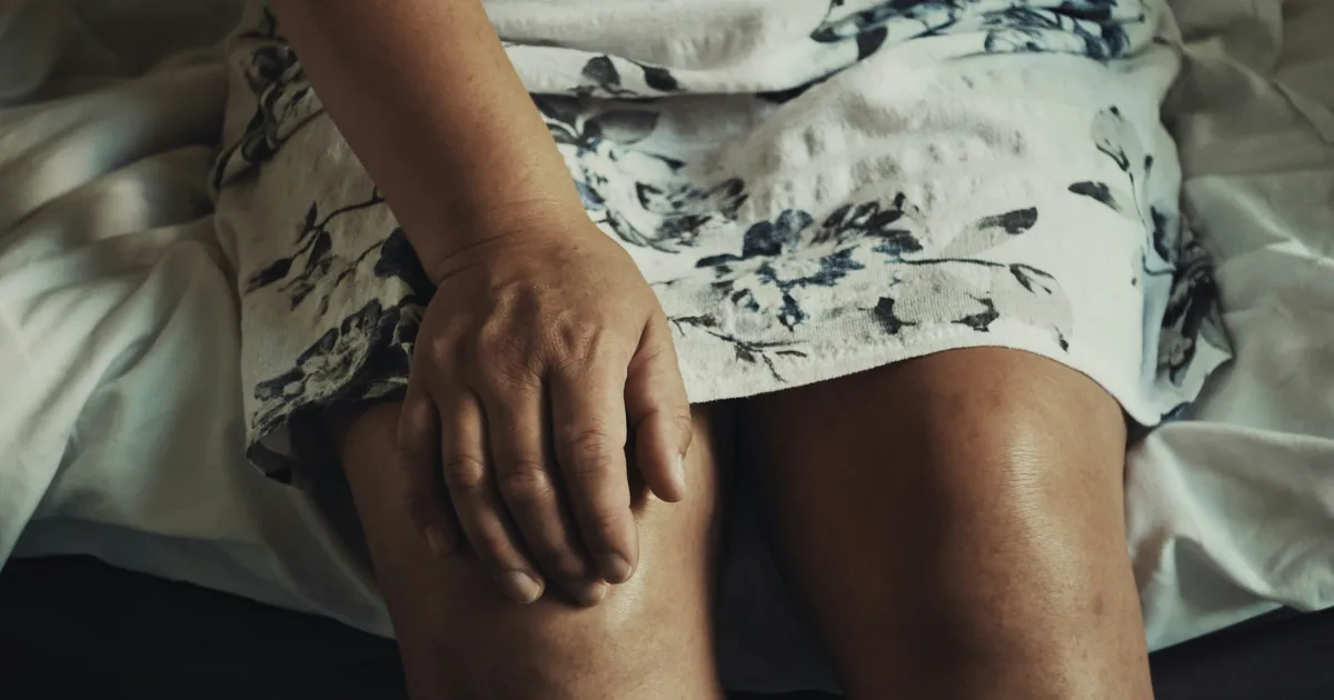 The Knee Pain A Surgeon Says Over-40s Should Never Ignore