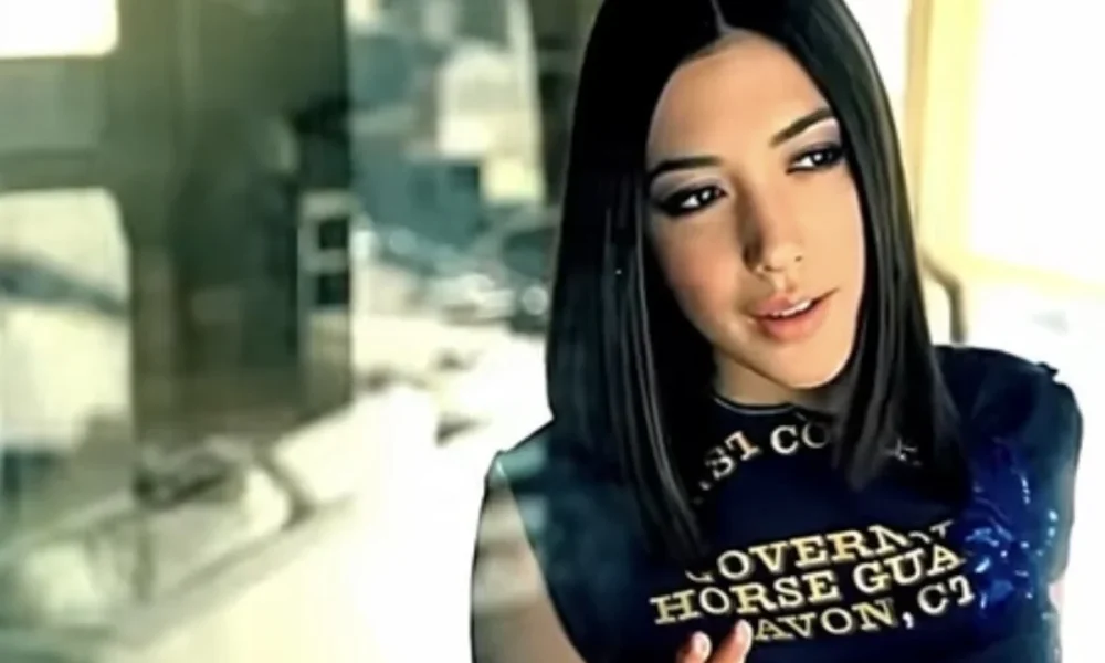 Michelle Branch Reveals She Bought Her Iconic 'Everywhere' Music Video T-Shirt at the Mall