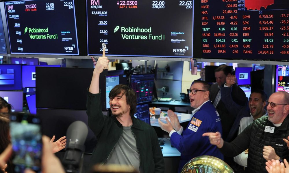 Inside Robinhood’s high-stakes bet to 'democratizing' its 10 million casual users onto blockchain finance