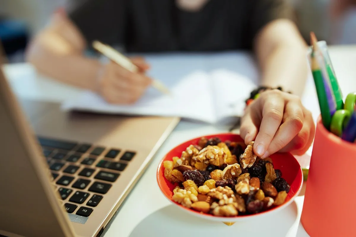 ‘Snealing’ reshapes snack category
