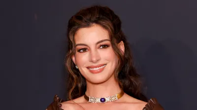 Anne Hathaway