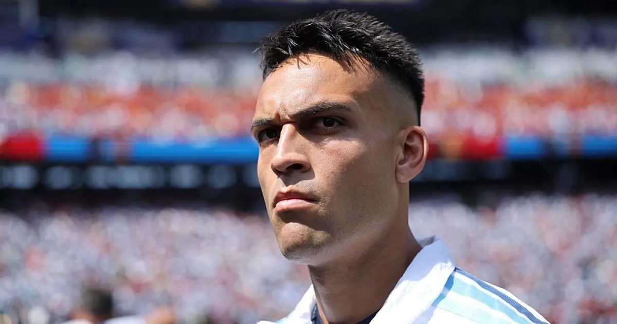 Argentina hero vents frustration at World Cup final snub | Football