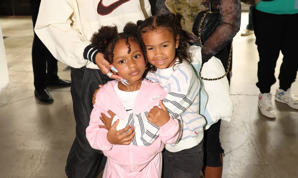 IKTR! Lovely Brown And Velour Kirk Have The Internet Obsessed With Their Runway Moment (VIDEOS)