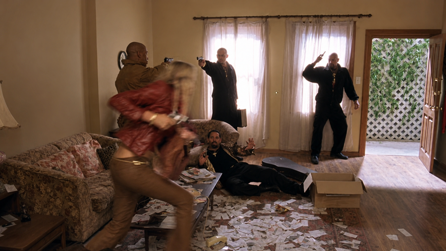 Forgotten R-Rated 2000s Heist Thriller Secretly Wants To Be A Comedy