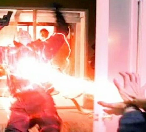 The Superhero Series Fans Love To Hate Is Now On Netflix