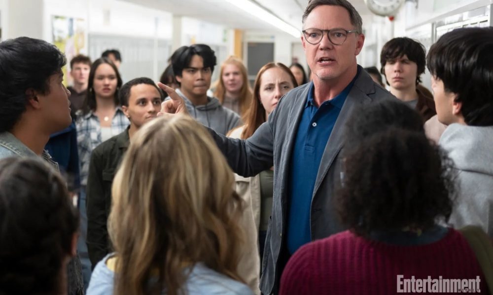 First Look at Mike Flanagan’s Carrie Series Reveals a Modern Reimagining : Coastal House Media