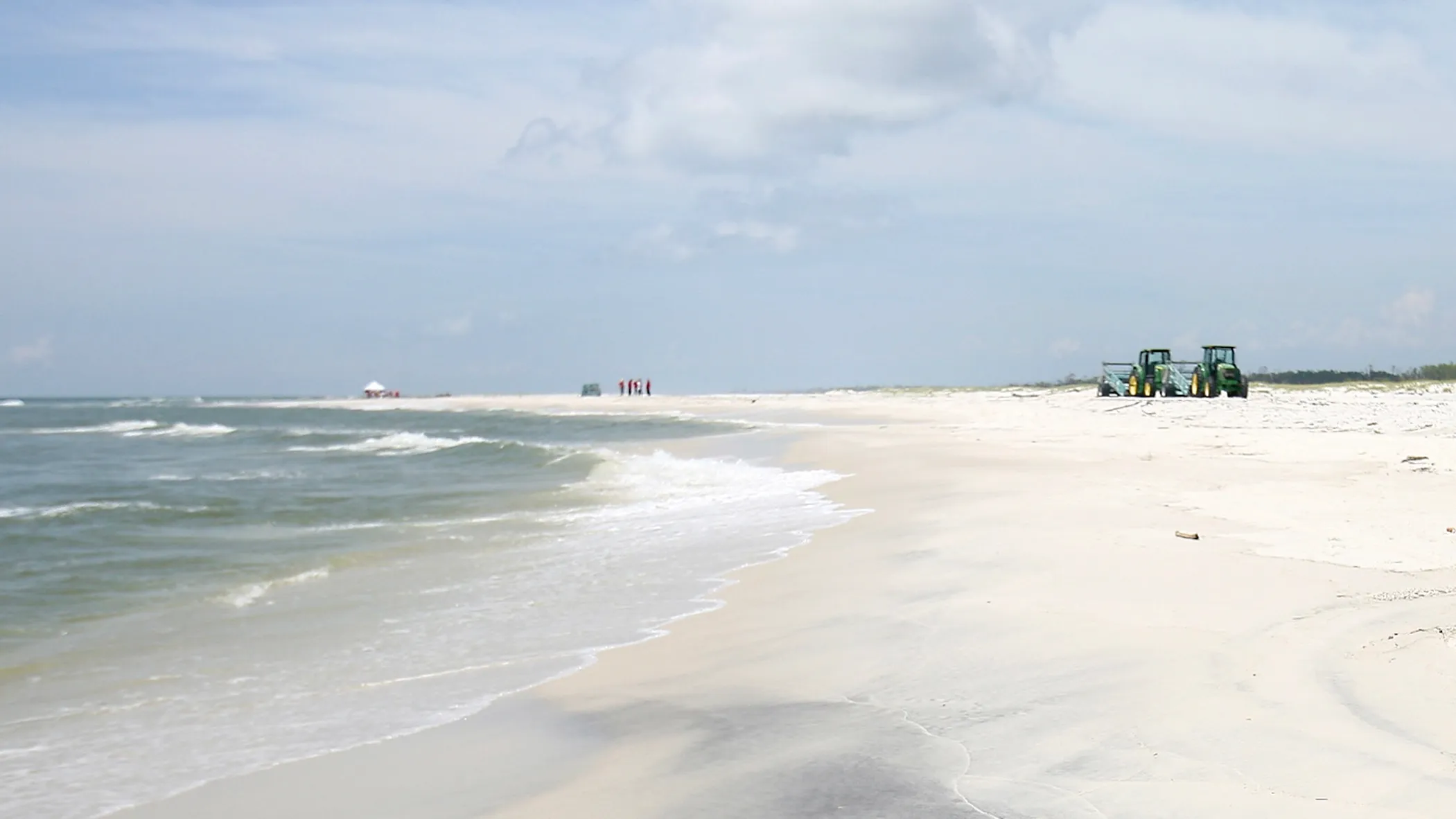 Internet Users React To Footage Allegedly Showing Crowd On Horn Island On Day Of Nolan Xavier Wells' Disappearance