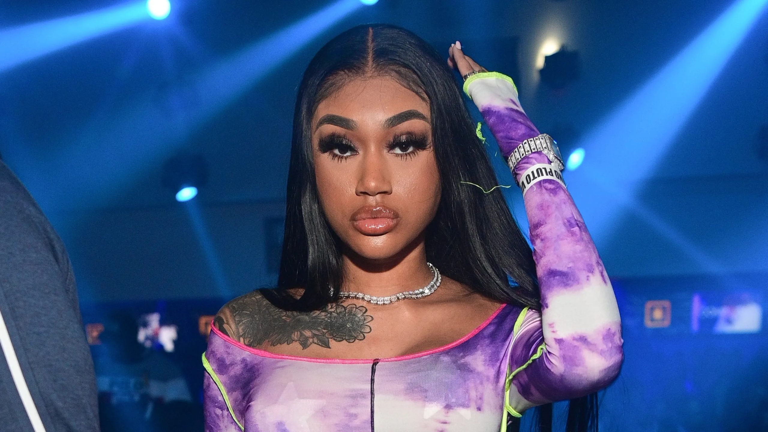 Bumpin' & Glowin'! Jania Meshell Shows Off Her Growing Baby Bump (VIDEO)