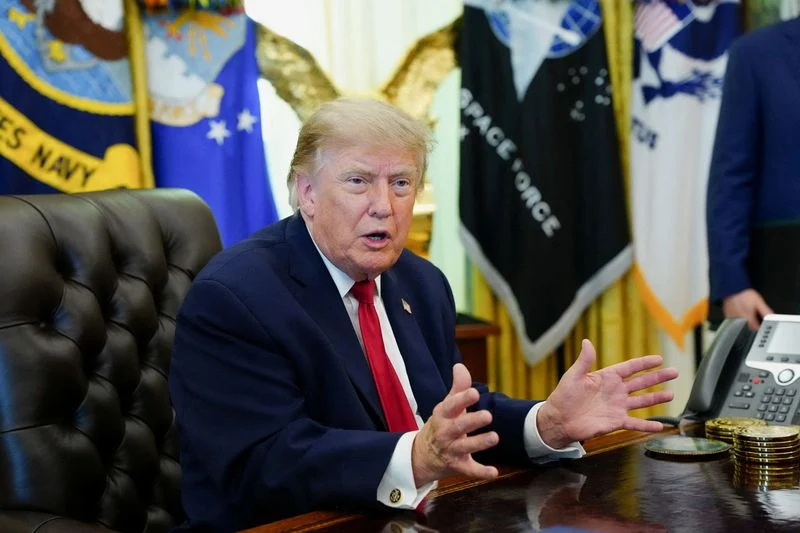 Trump secured over $50 million in loan from Charles Schwab in 2025, ethics filing shows
