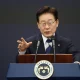 South Korea’s Lee urges speed in launching mega chip projects