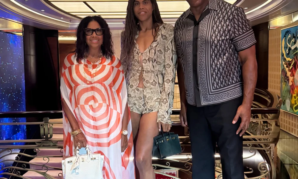 Magic Johnson Cookie Johnson In Dries Van Noten And EJ Johnson In Gucci Snake Shorts Set Enjoy Family Dinner In Croatia 1
