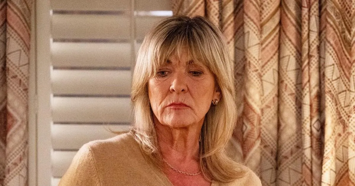Blood-thirsty Kim has an order for Ross in Emmerdale spoiler video | Soaps